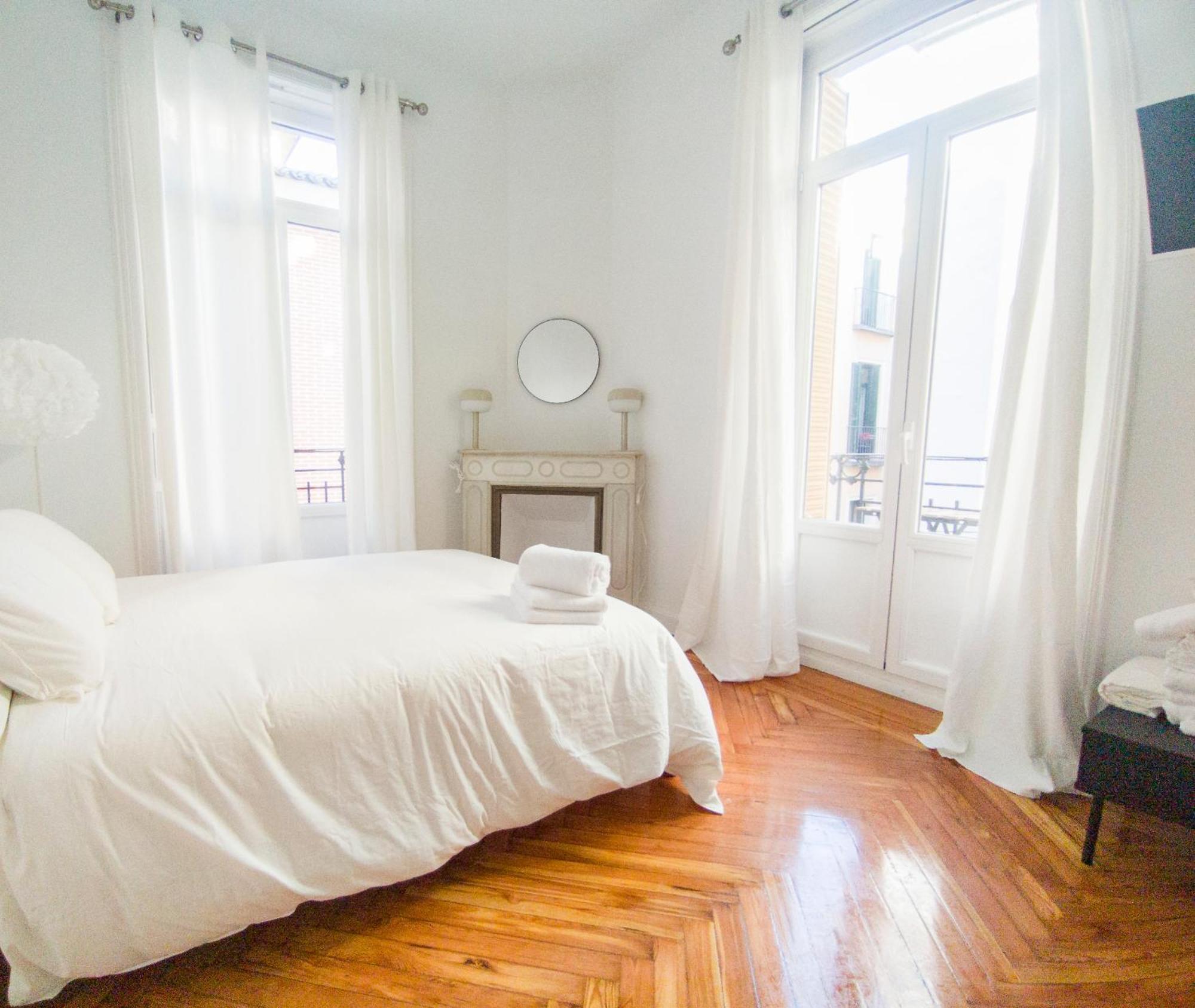 Apartament Mezzanine Orange Madryt Zewnętrze zdjęcie