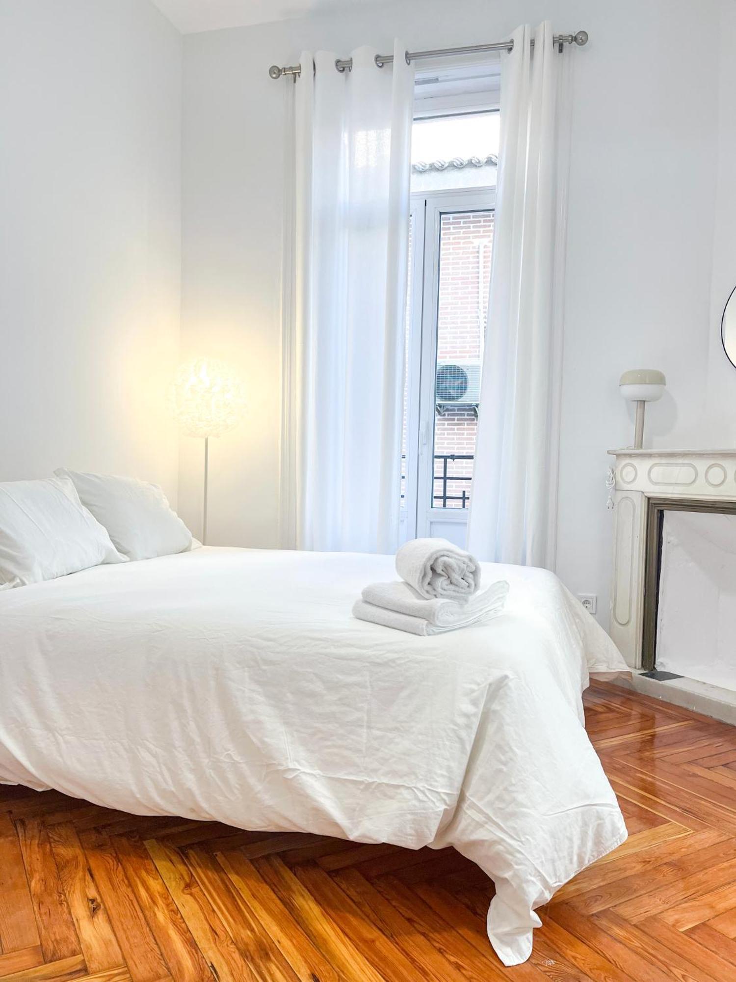 Apartament Mezzanine Orange Madryt Zewnętrze zdjęcie